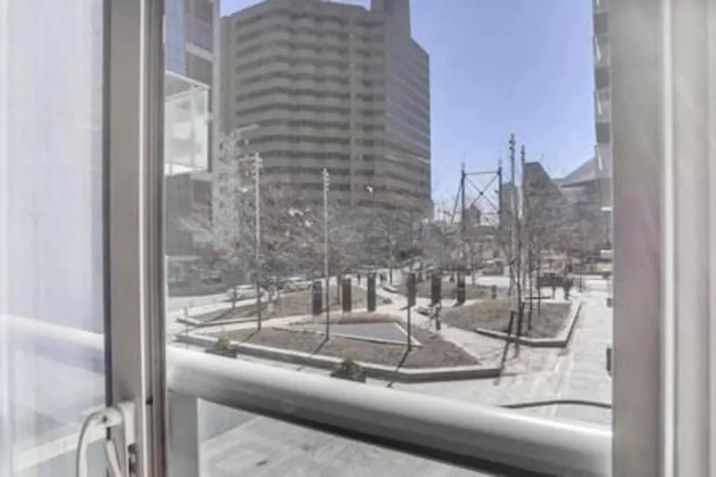 Elegant Condo Downtown On Front West Street II Toronto Canada