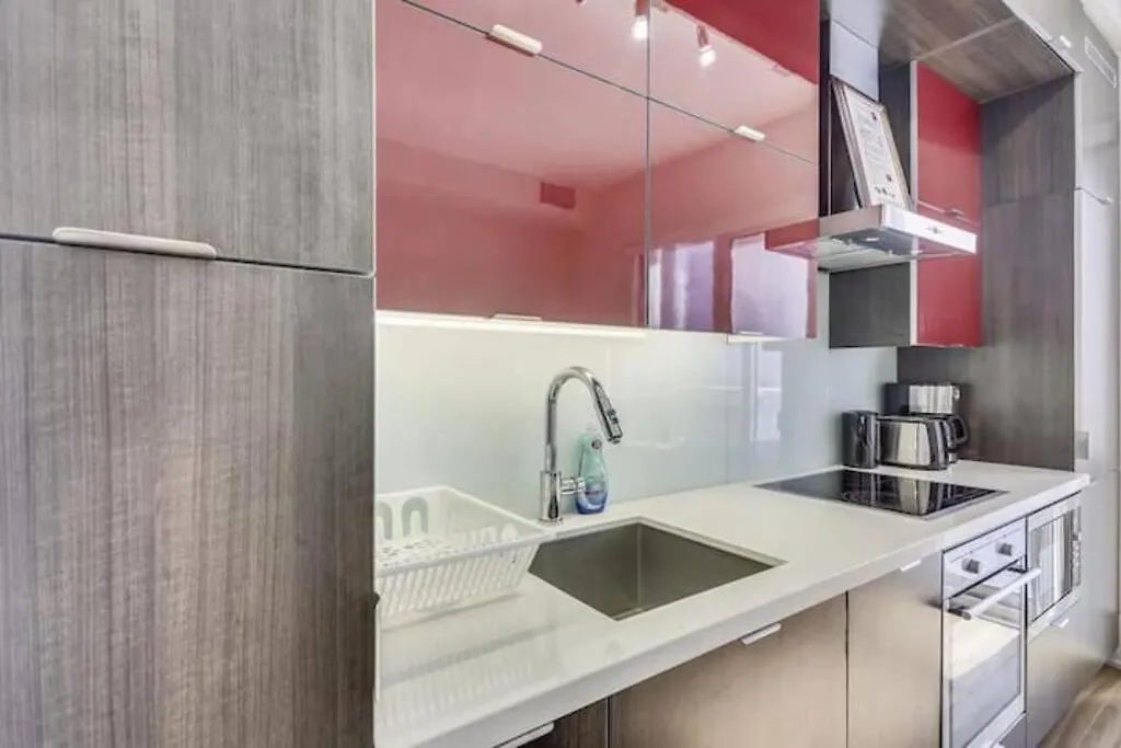 Elegant Condo Downtown On Front West Street II Toronto Apartment
